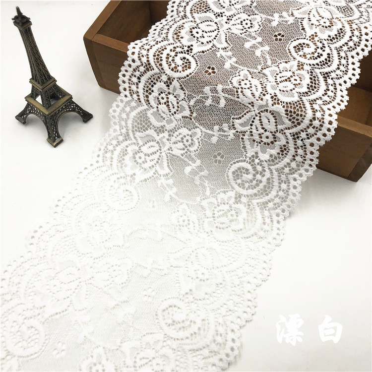 Hollow Out Floral Embroidered  - Floral Tape Green recension och pris